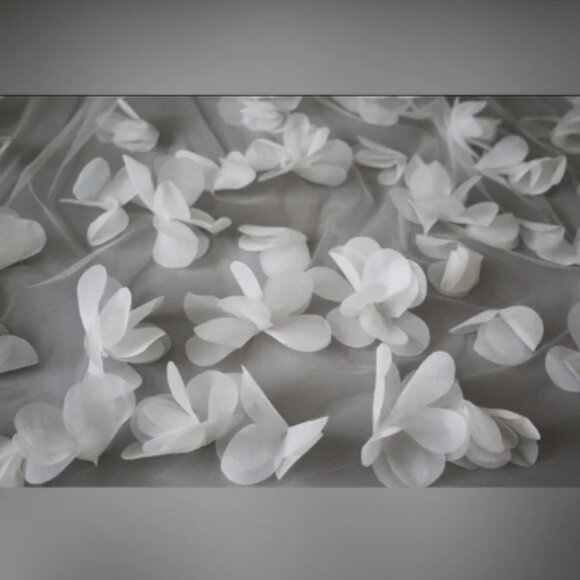 Wedding Veil - Picture 4 of 7